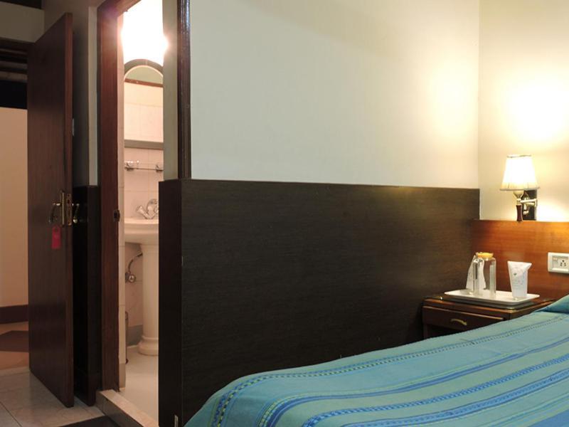 Marina'S Motel Bagdogra Dış mekan fotoğraf