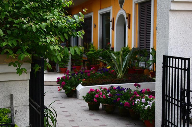 Marina'S Motel Bagdogra Dış mekan fotoğraf